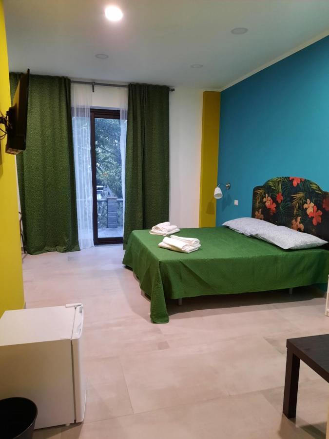 Bed and Breakfast Taorbay Джардини-Наксос Экстерьер фото