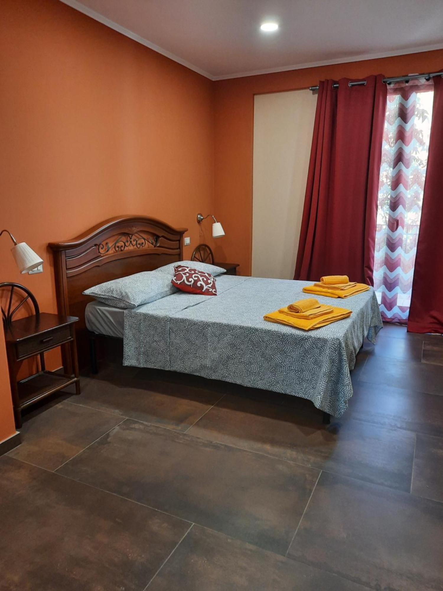 Bed and Breakfast Taorbay Джардини-Наксос Номер фото